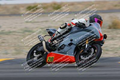 media/Jan-14-2023-SoCal Trackdays (Sat) [[497694156f]]/Turn 4 Set 2 (1030am)/